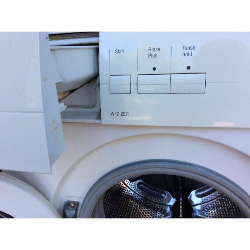 Bosch WFD2071 Washing machine in excellent condition