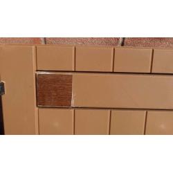PLASTIC GARDEN STORAGE CHEST IS IDEAL FOR STORING GARDEN TOOLS, EQUIPMENT, FURNITURE AND SUNDRIES.