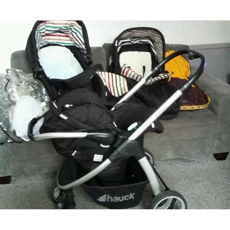 Hauck lacrosse travel system
