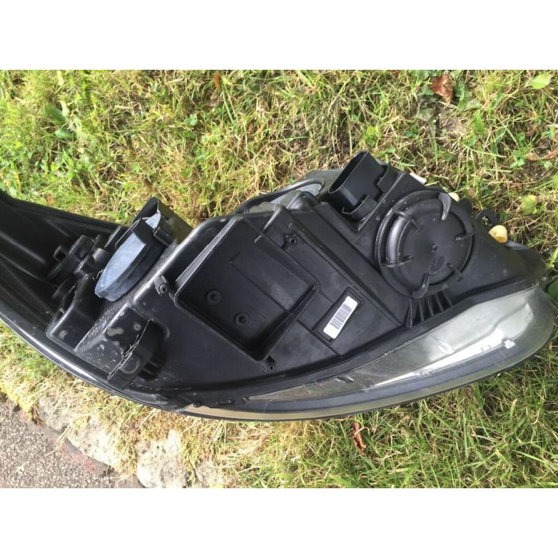 Ford Focus front light 2013