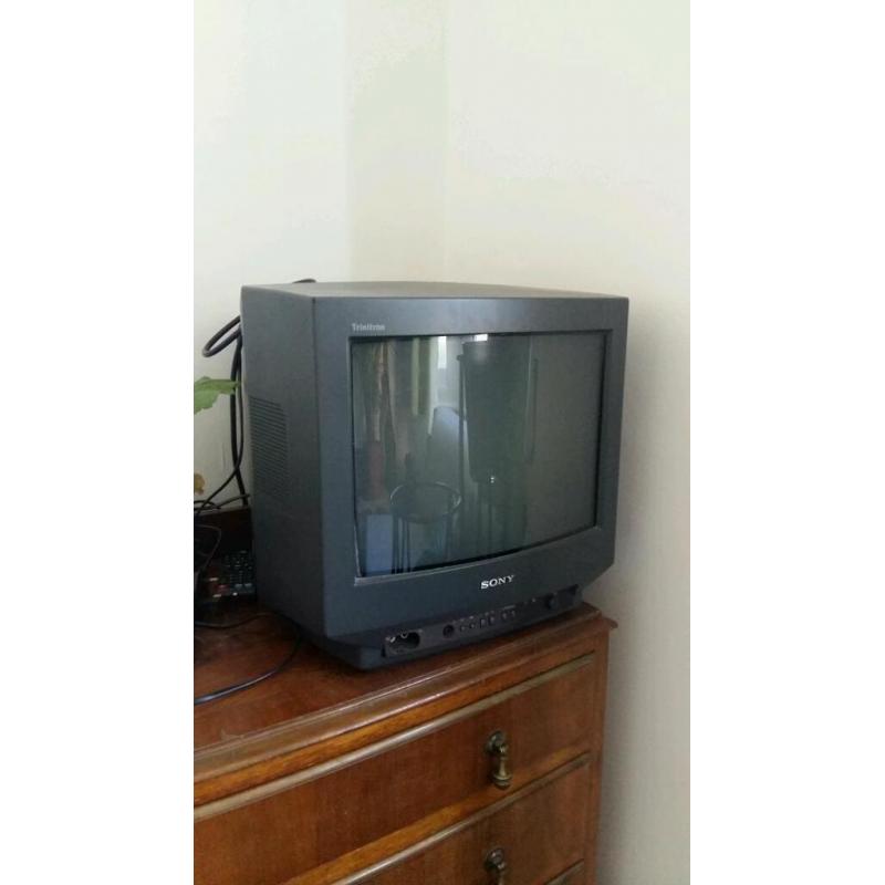 Sony TV retro cube monitor