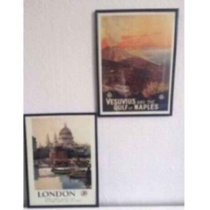 2 pics of London and Naples - NEED TO GO ASAP