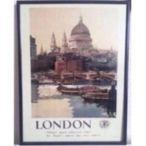 2 pics of London and Naples - NEED TO GO ASAP