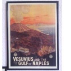 2 pics of London and Naples - NEED TO GO ASAP