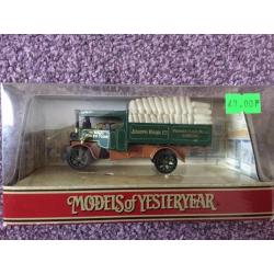 Matchbox models of yesteryear Diecast vintage die cast classic not Lledo corgi Dinky days gone car
