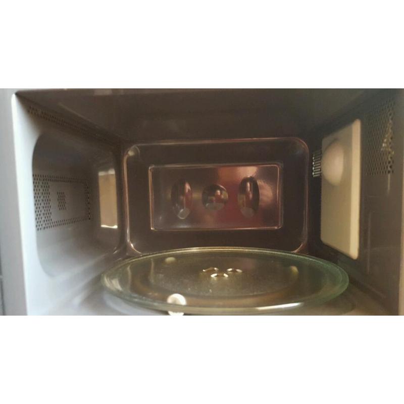Russell Hobbs Solo Microwave, 20L - Black