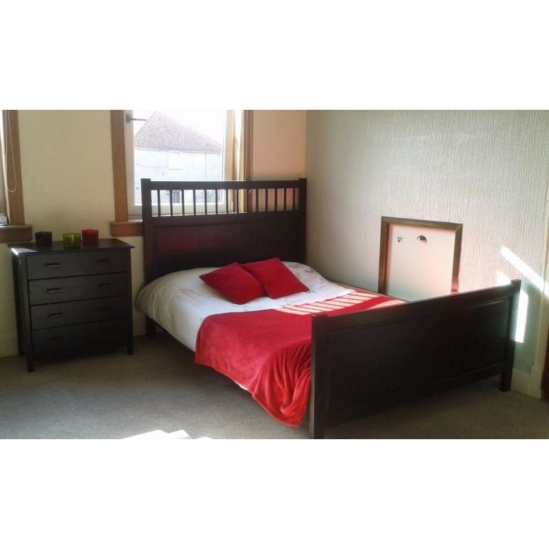 Luminous and quiet large double bedroom in Sighthill area for STUDENTS