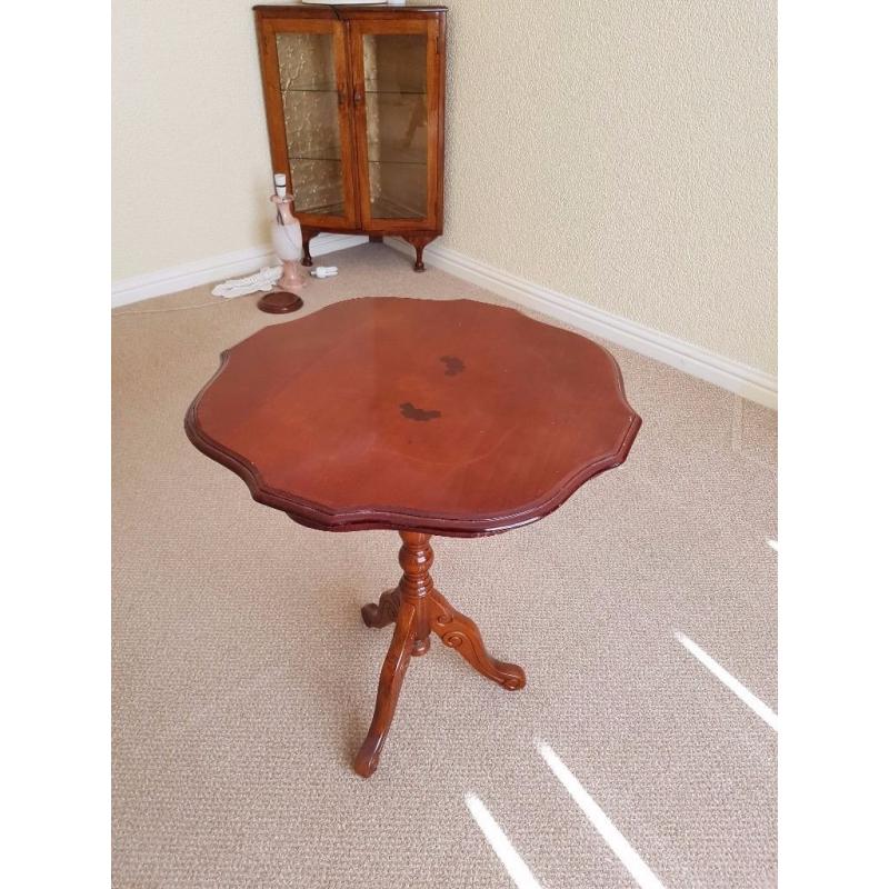 Italian style occasional table