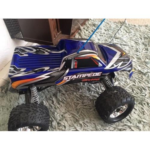 Traxxas stampede