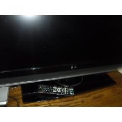 LG & BAIRD TWO FLATSCREEN LCD FREEVEIW TELEVISIONS 55 INCH & 42 INCH BOTH WORKING NEED SCREEN ECCLES