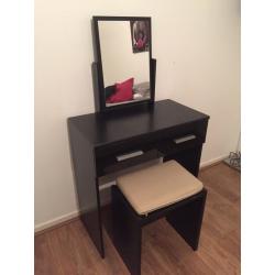 Black dressing table