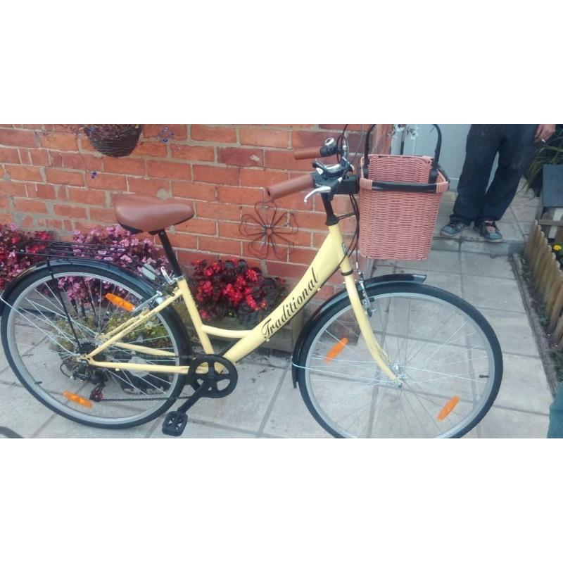 Vintage looking Bike nearly brand new