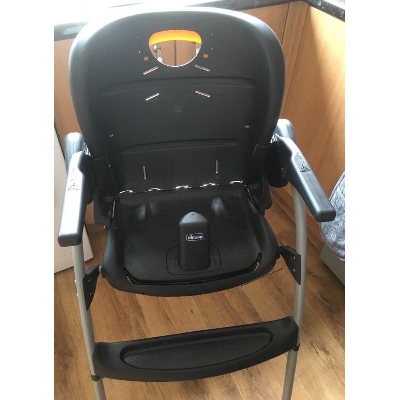 Chicco happy snack high chair excellent condition