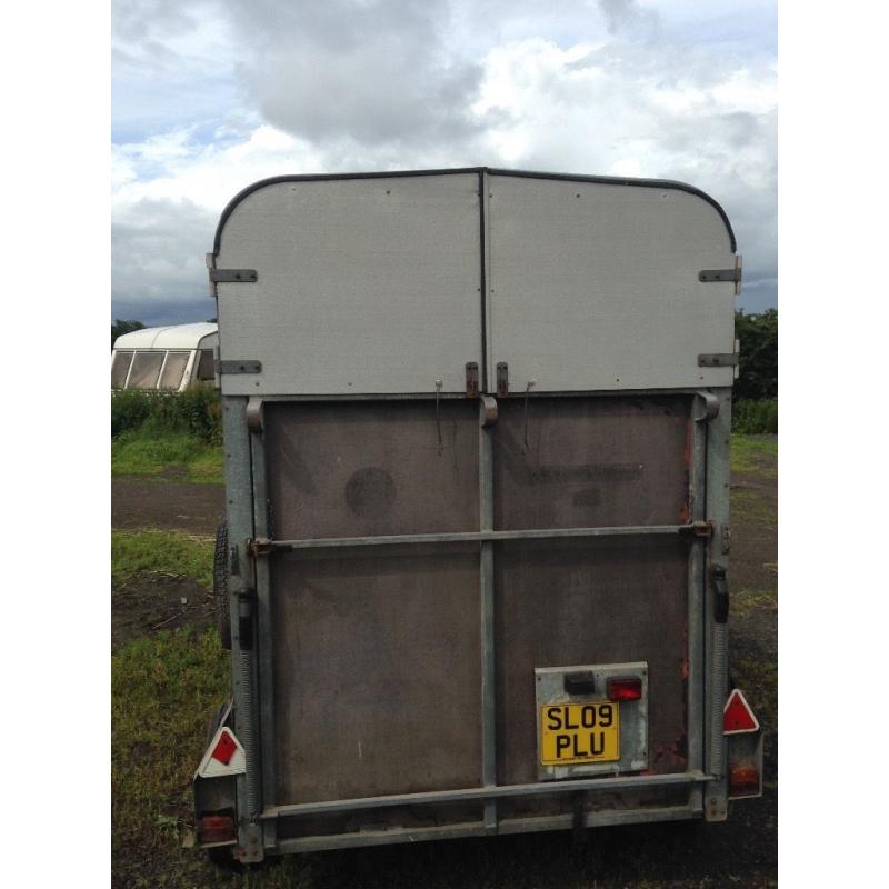 Hunter 505 Horse Trailer for Sale