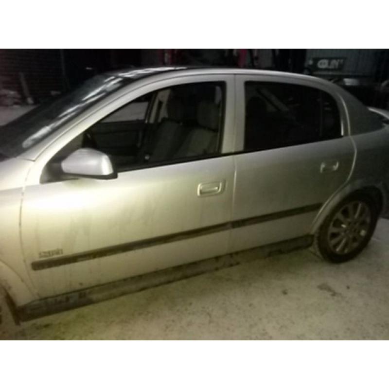 breakiing vauxhall astra 2.0 turbo diesel