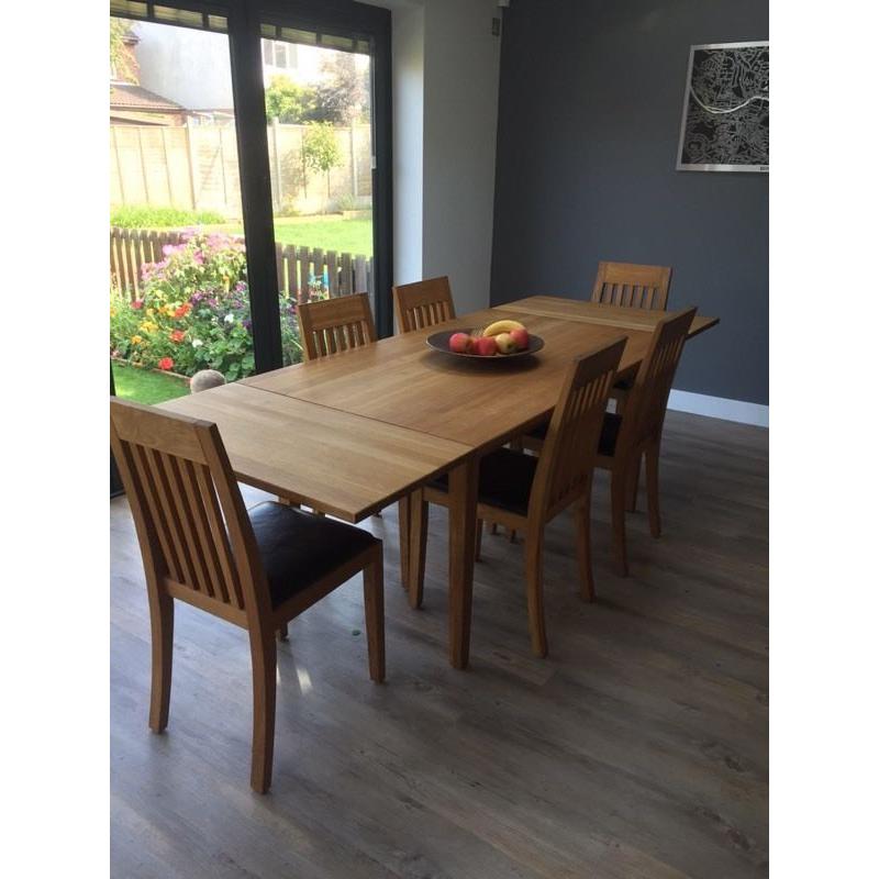 Dining room table & chairs 6 seater