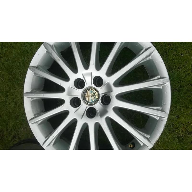 Alfa Romeo 16" Alloy Wheel