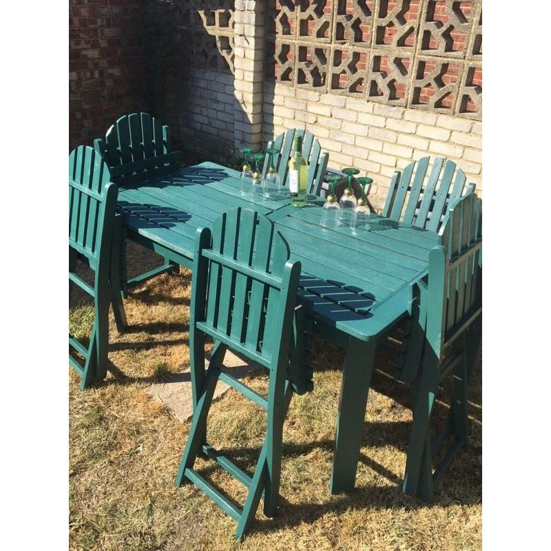 Garden table & six chairs