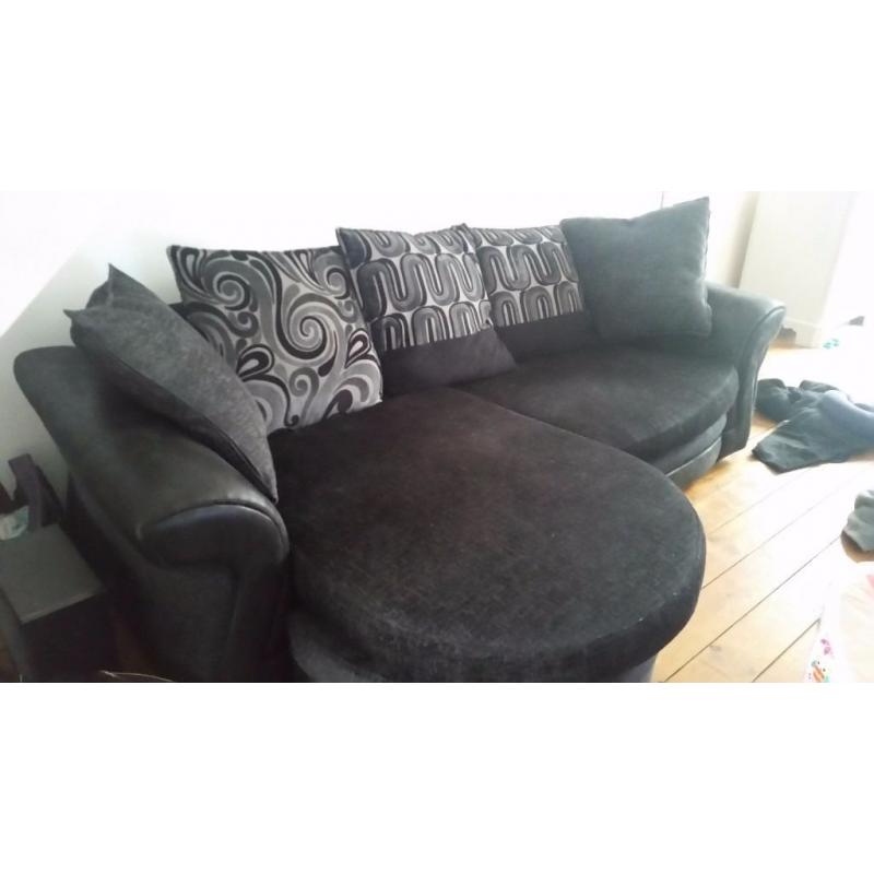 Lovely black/grey fabric sofa for sale