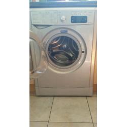 Indesit 8kg silver washing machine