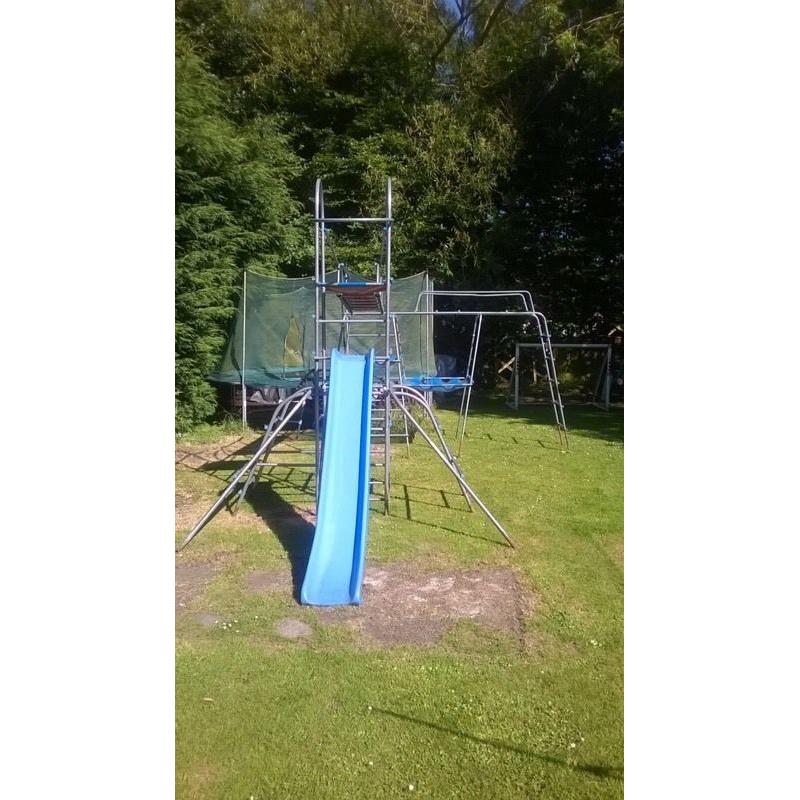 TP metal climbing frame