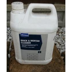 Brick and mortar cleaner