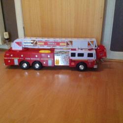 Large Tonka fire engine