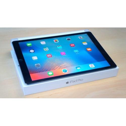 12.9-inch Apple iPad Pro Wi-Fi 128GB Cellular, Apple Pencil & Logitech CREATE Backlit Keyboard