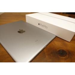 12.9-inch Apple iPad Pro Wi-Fi 128GB Cellular, Apple Pencil & Logitech CREATE Backlit Keyboard
