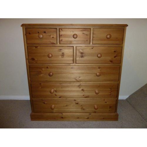 Chest of drawers