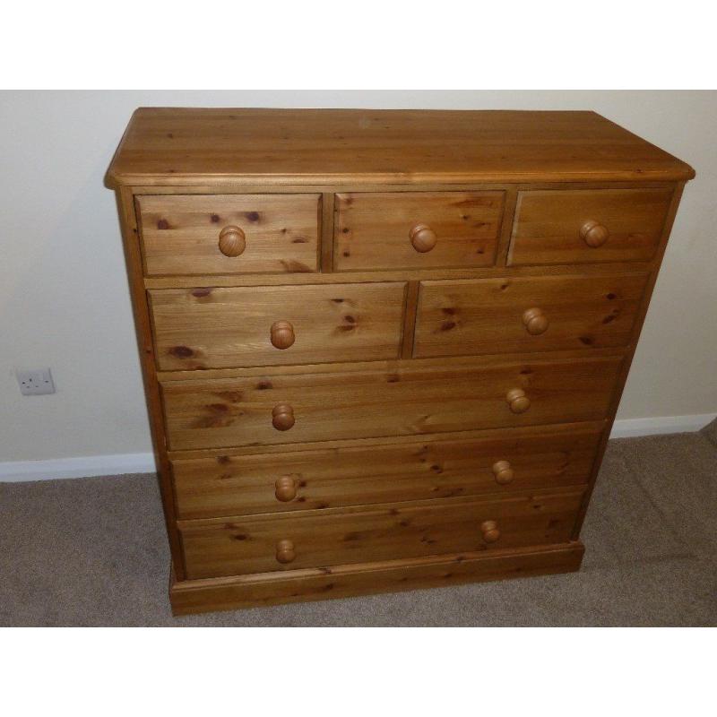 Chest of drawers