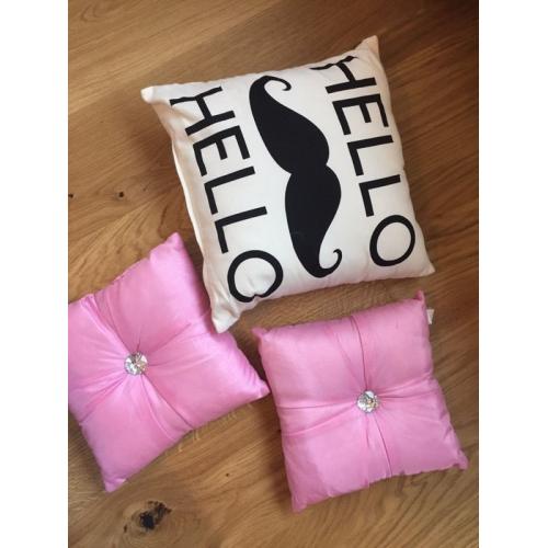 Pillows cushions set of 3