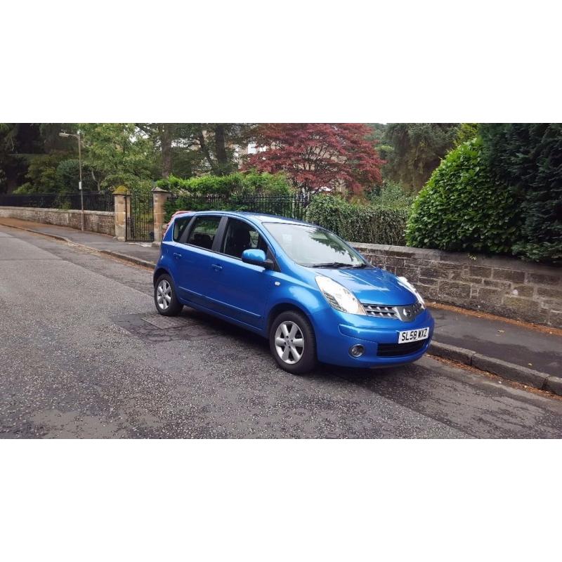 Immaculate, low mileage & extras including blue tooth,electric windows and spacious seating.