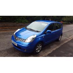 Immaculate, low mileage & extras including blue tooth,electric windows and spacious seating.