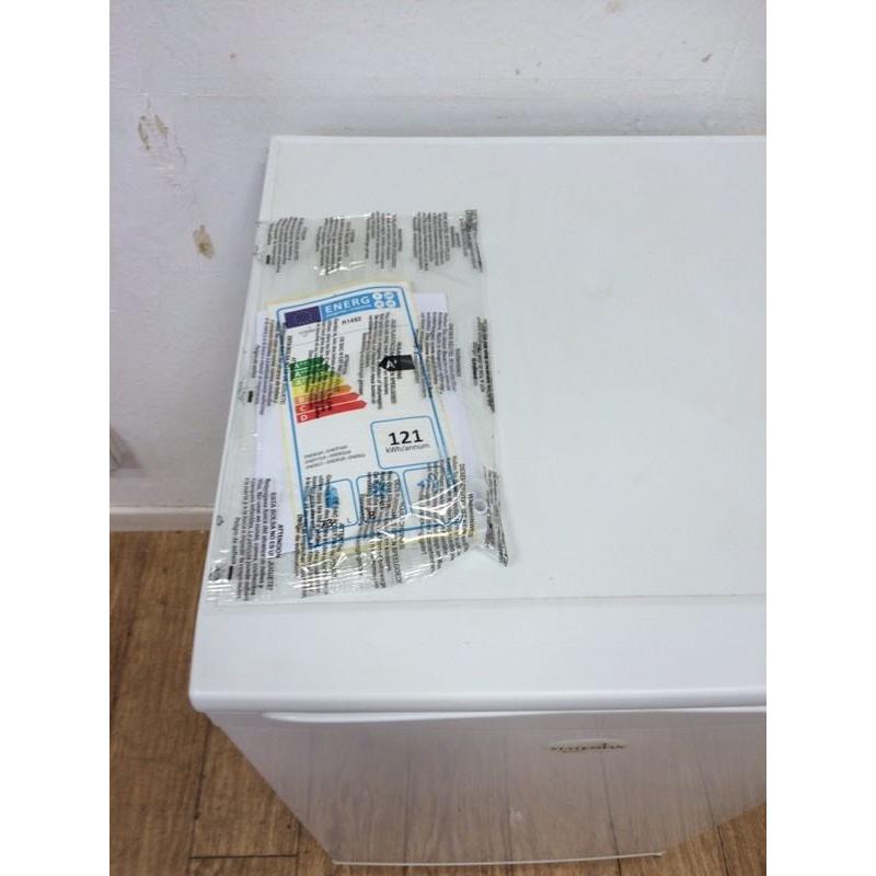 Statesman fridge with freezer box*as new*
