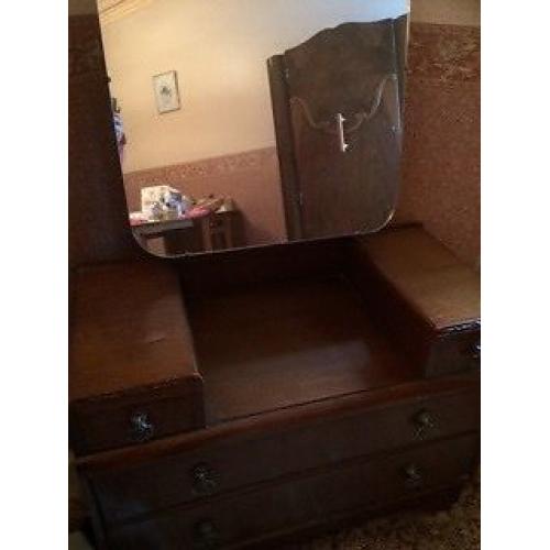 Lovely vintage dressing table