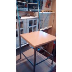 Dining / kitchen table and 4 chairs