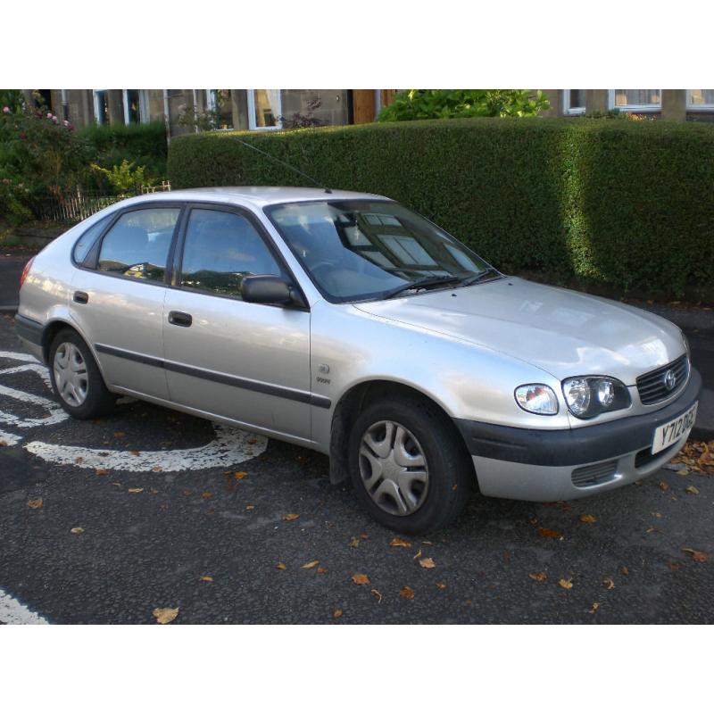 Toyota Corolla (2001), very low miles, great condition, 1 year MOT