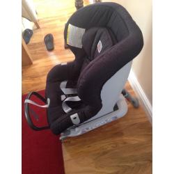 Britax Isofix rearward facing car seat