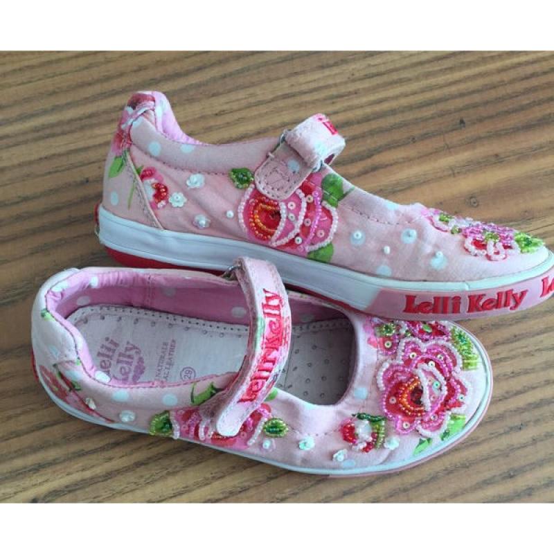 Lovely Lelli Kelly shoes - size 10