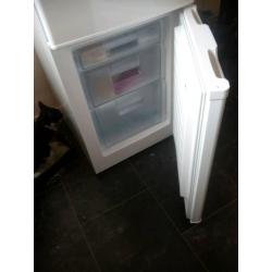 Fridge freezer