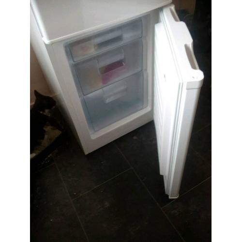 Fridge freezer