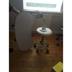 nail bar table , 1 chair, 1 stool