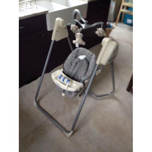 Graco baby swing