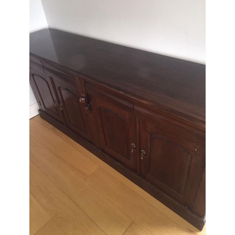 Elegant Solid mahogany dresser