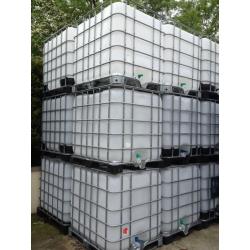 1000 litre IBC tank / plastic barrel