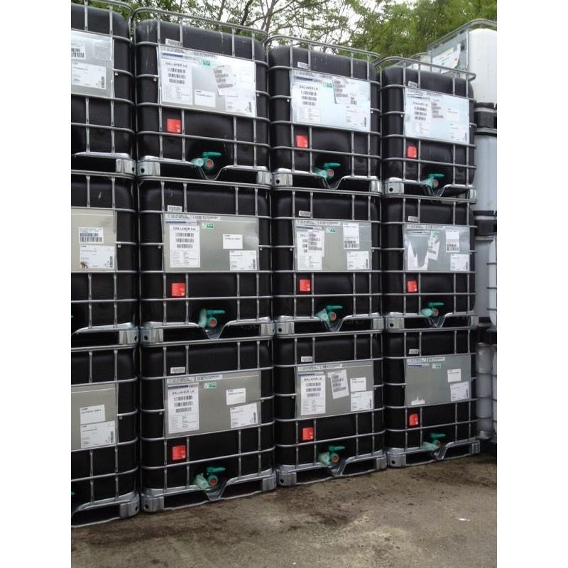 1000 litre IBC tank / plastic barrel
