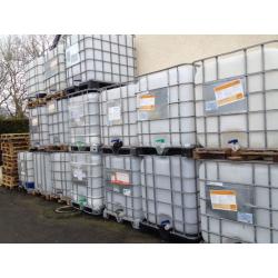 1000 litre IBC tank / plastic barrel