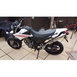 YAMAHA XT 660 X SUPERMOTO