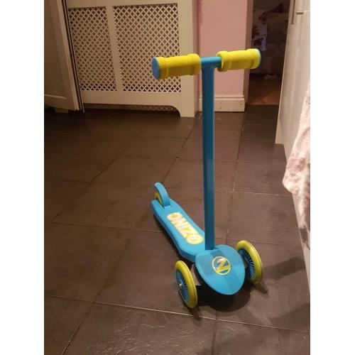 Childs scooter